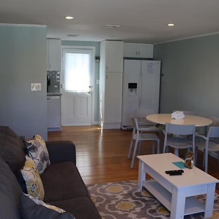 Seaside Serenity, Just A Block /0.1 Mile Away From The Beach Yarmouth Port Eksteriør bilde