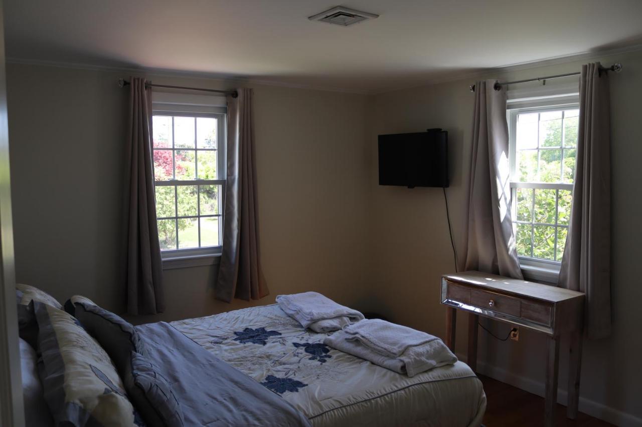 Seaside Serenity, Just A Block /0.1 Mile Away From The Beach Yarmouth Port Eksteriør bilde